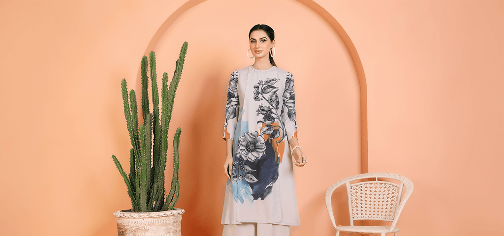 The Fusion of Modern and Traditional Styles in Eastern Women's Clothing